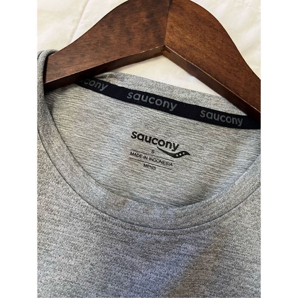 SAUCONY MENS T-Shirt - Picture 13 of 13